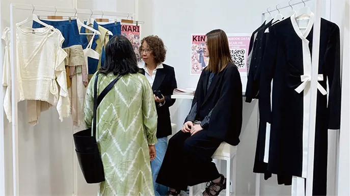 Overseas Exhibitions　大村美容ファッション専門学校