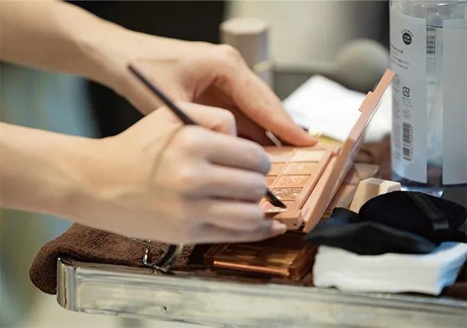 日本トップレベルの実習サロン　大村美容ファッション専門学校