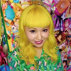 【日本初！】 博多マルイに常設したオオムラ独自のショップ　大村美容ファッション専門学校