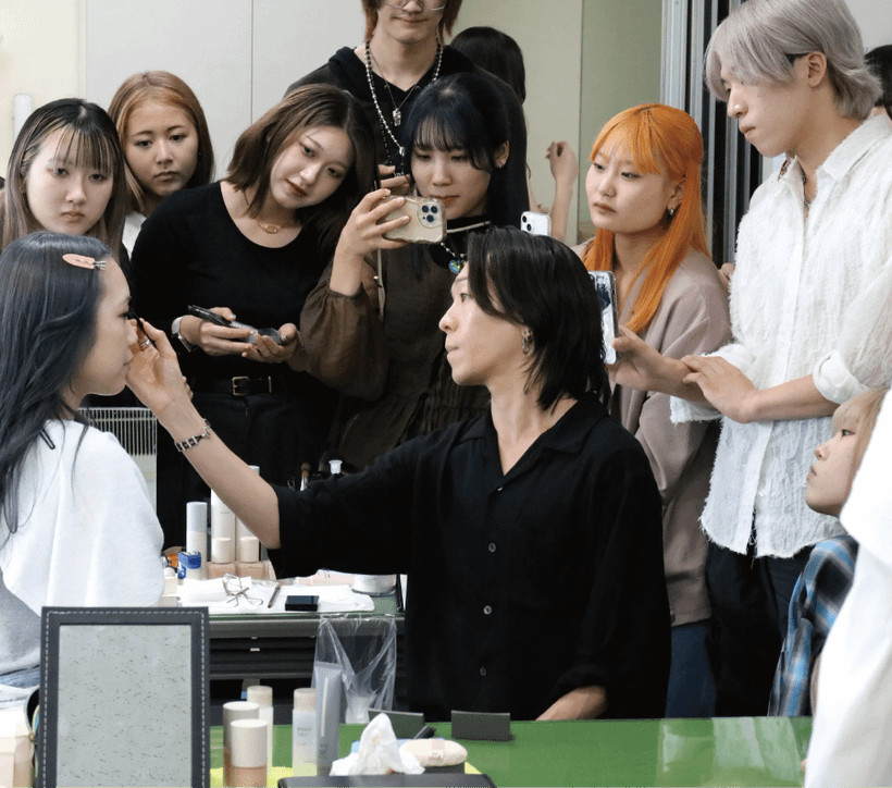 スカウト制度で、可能性が拡大。本当に自分が輝ける未来に出会える。 | ヘアメイクアップアーティスト科 | 美容専門学校は大村美容ファッション専門学校