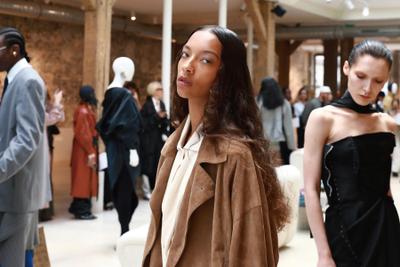 世界の流行が生まれる場所 パリ研修