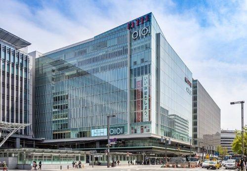 大村美容ファッション専門学校　博多マルイ