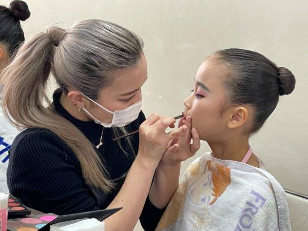 メイクアップ科