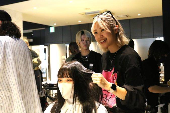 美容師の給料ってどれくらい？平均・高収入の例・給料の仕組みを徹底解説！