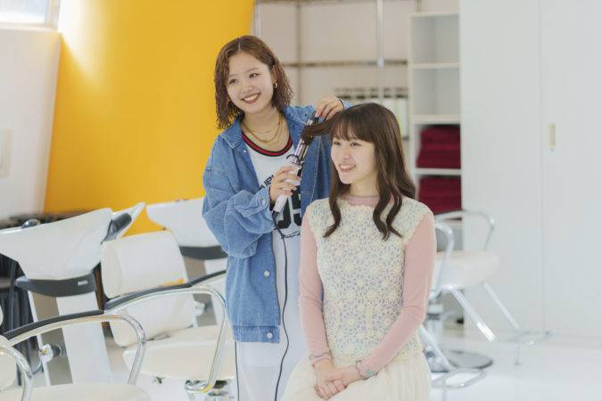【保護者向け】美容専門学校の学費を支援！日本学生支援機構の奨学金とは？
